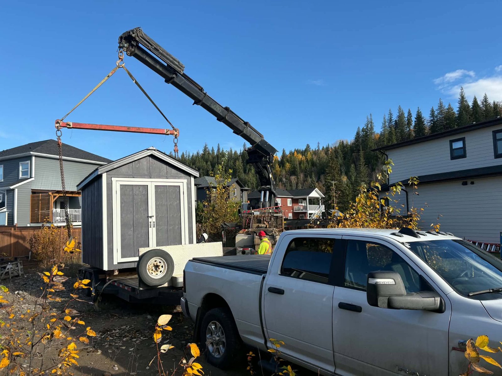 Small-load material hauling service