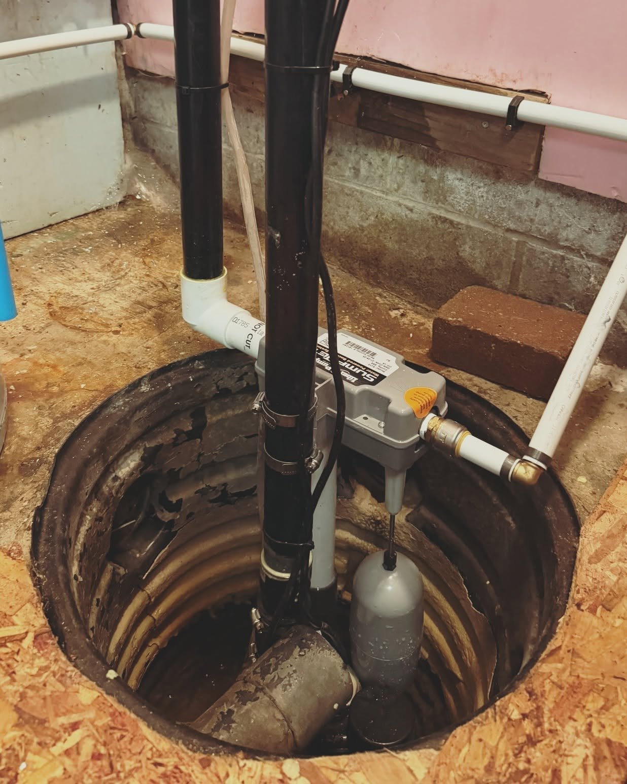 Video pipeline inspection equipment in use