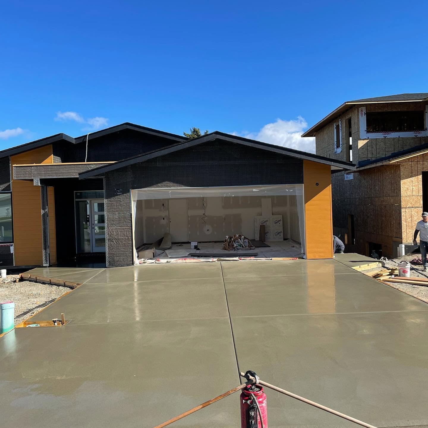 Residential concrete driveway finishing